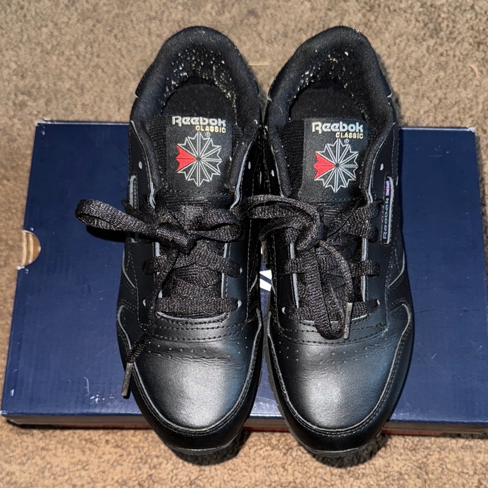 Reebok Classic Kid’s Black Sneakers